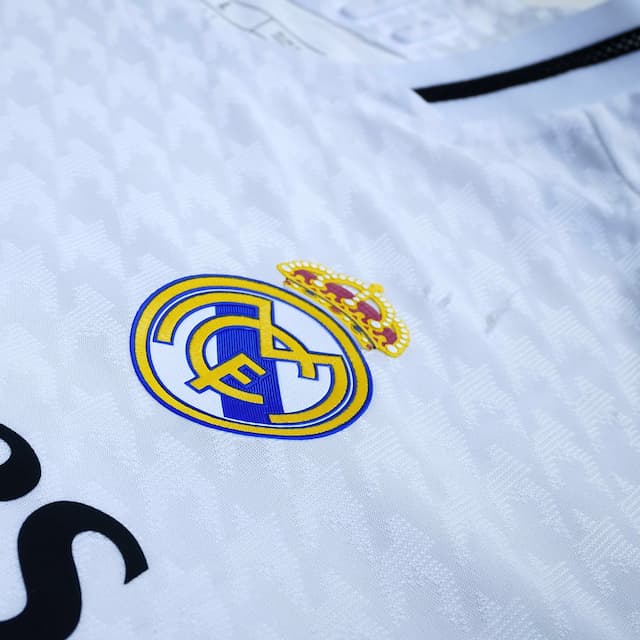 Real Madrid Home 24-25 Full-Sleeve Match Kit Player Version