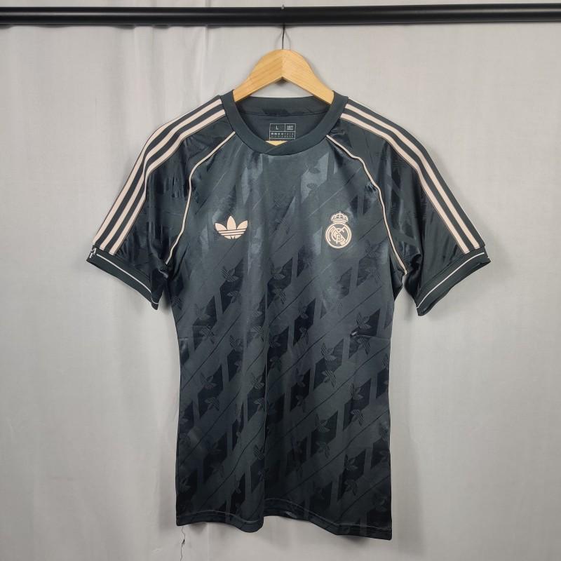 Real Madrid Lifestyle Kit Player Version Half