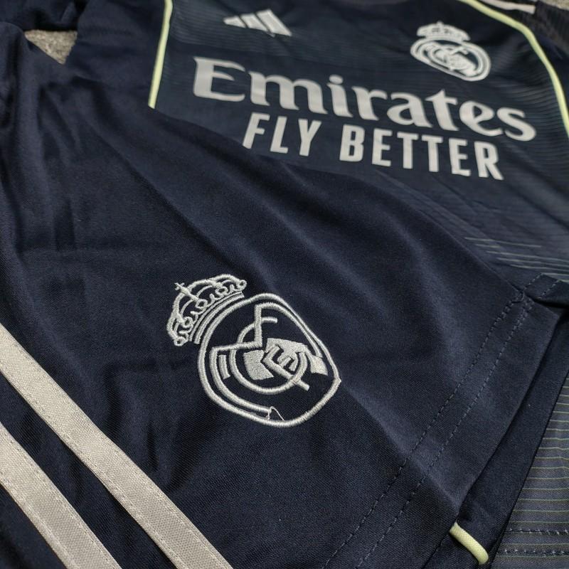 Real Madrid 25-26 Kids away Kit