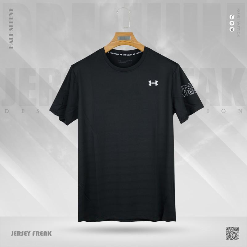 Under Armour Black Half-Sleeve T-Shirt