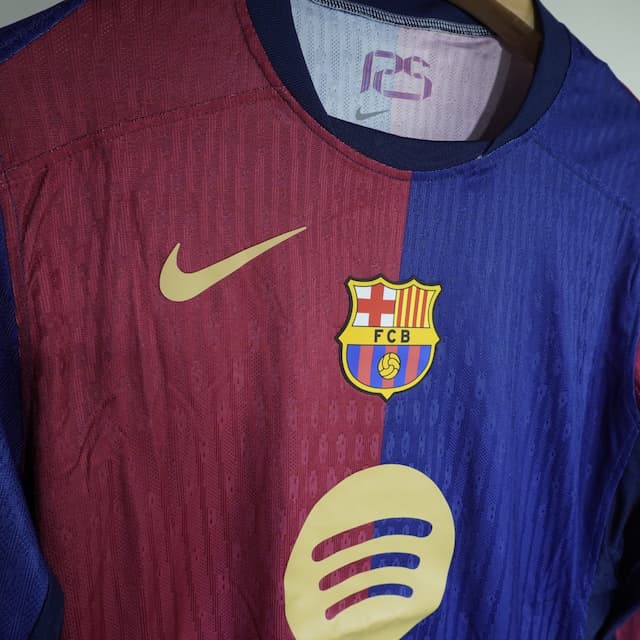 Barcelona Long Sleeve Home 24/25 Player Edition