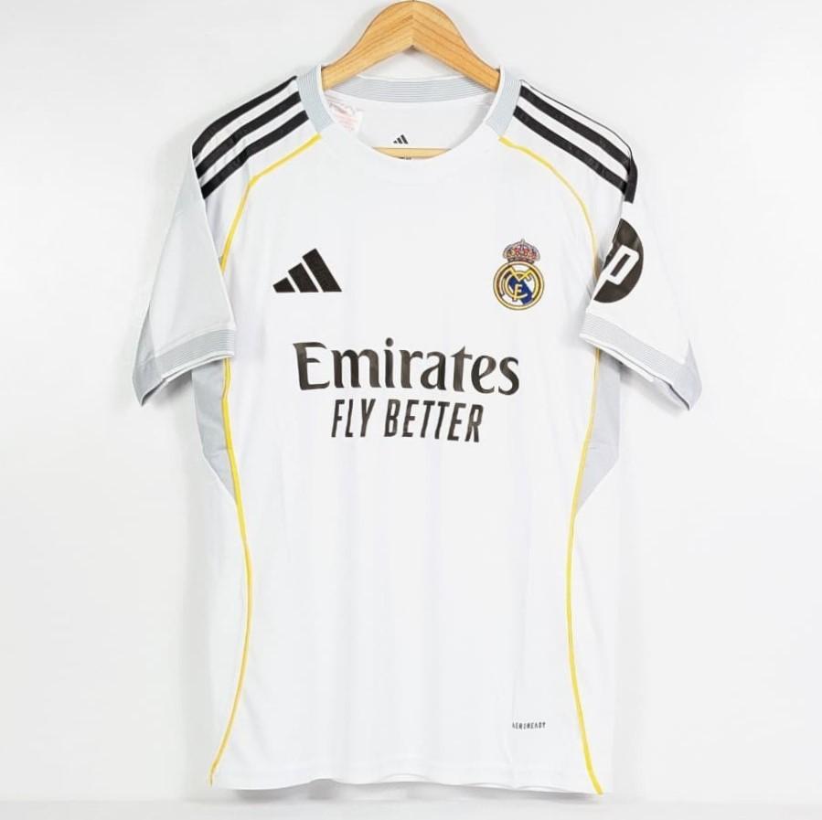 Real Madrid 25/26 Home Fan Kit half